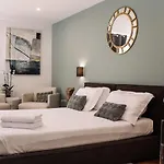 Fellini Design Suites
